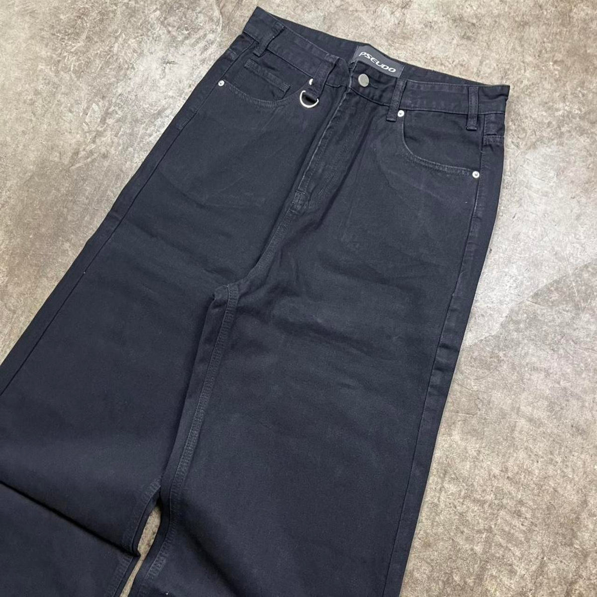 Baggy Black Wide-Leg Denim