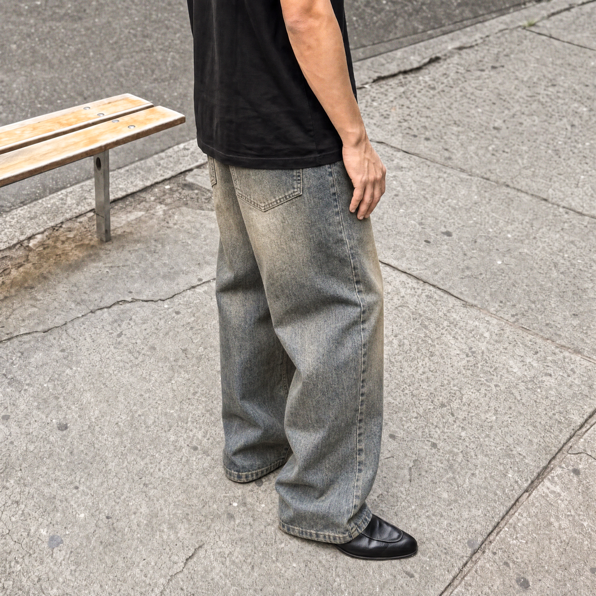 Baggy Sand Faded Wide-Leg Jeans